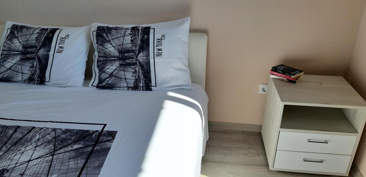 Lux Apartman Čačak Zewnętrze zdjęcie